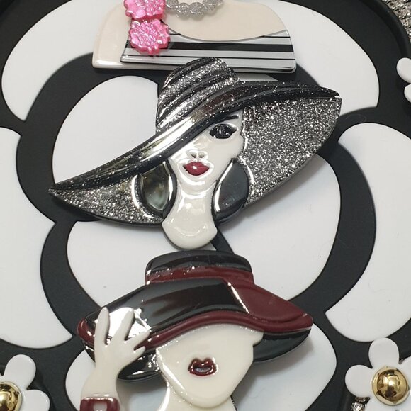 Women in Hat Classic Acrylic Brooch Pin Fashion Women Jewelry Accessory Gift - Picture 2 of 3